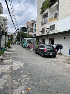 chủ gấp bán trước tết, nhà 4 tầng 44m2, xe hơi đậu cửa