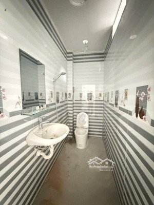 hẻm ô tô bán nhà riêng tại đoàn giỏi, 4,9 tỷ, 48m2, 3pn, 2wc, mặt tiền đẹp