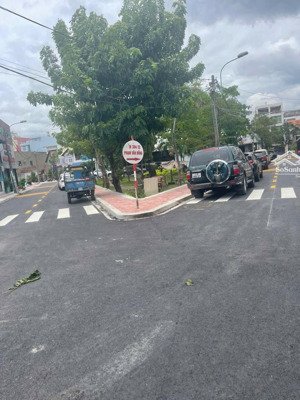 bán đất 8x18,8m = 150m đường xe tải phạm văn đồng, hiệp bình chánh, thủ đức