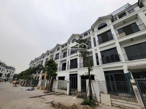 cho thuê nhà riêng phú đô - nam từ liêm. dt 90m, 4 tầng, mặt tiền 7m, thông sàn, thang máy.40 triệu