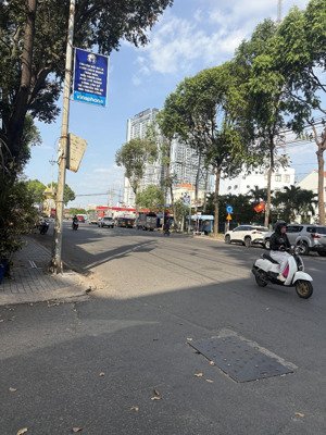 bán gấp đất hem 198 đường 30-4 phường chánh nghĩa, thủ dầu một, bình dương, 5,5 tỷ, 167m2