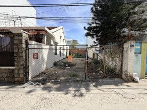 hiếm có! lô đất gần biển hẻm ôtô đường bắc sơn, nha trang. hẻm thông bắc sơn và đặng tất.