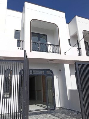 bán nhà gác lửng 1 trệt 1 lầu, đầy đủ công năng thiết kế cực đẹp, vào ở ngay, 84m2, sổ đỏ, ô tô