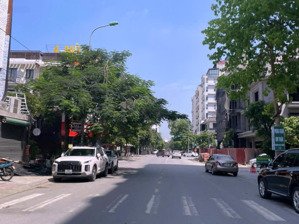 bán gấp căn góc 4 tầng: dt 152m2/mt:9,5m/phố ngọc hân công chúa/giá:39 tỷ/cho thuê 100tr/tháng.