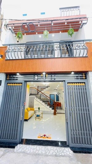 nhà ngay tân kỳ tân quý/56m2/ có phòng ngủ dưới trệt/ chủ giảm 500tr còn 5.67ty