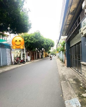 chính chủ cần bán lô đất giá 2tỷ850/95,5m2 đường 6m ung văn khiêm - bình thạnh, gần nhà ga tân cảng