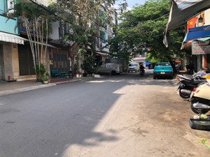 nhà quận 6, gần vòng xoay phú lâm, 3 tầng, đường nhựa xe tải 8m, dt 63m2, nhỉnh 7 tỷ