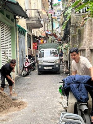 bán nhà hoàng mai - 34m2 5 tầng - nhà dân xây - ô tô đỗ cổng - 20m ra mặt phố