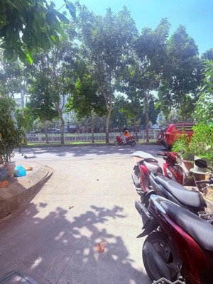 phan đình phùng - sát mặt tiền - ở ngay - chỉ 4.9 tỷ thương lượng.