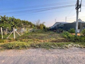 kcn tân phú trung, đất thổ cư 153m2 = 7m x 21m ở đ.nguyễn thị lắng củ chi, shr, giá 700 triệu