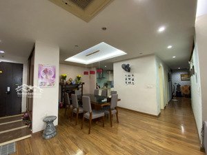 cực rẻ căn hộ 57 láng hạ 170m2 3pn 2wc nhà đẹp, giá chỉ 16tr/tháng