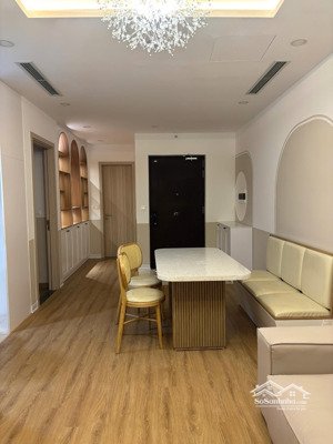 chính chủ cho thuê căn 2n tại feliz homes
toà zen
tầng trung view thoáng
đồ cơ bản, 73m thông