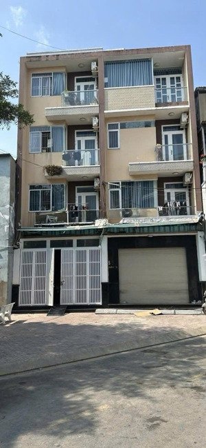 phòng cho thuê có ban công và máy lạnh, giá 3tr8, free wifi, chỗ đậu xe