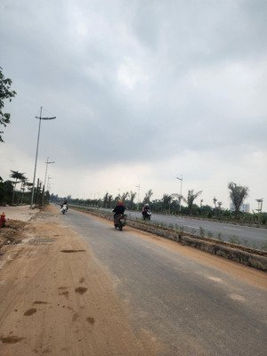 chính chủ bán gấp đất 85m2,full thổ,vân canh,30m ravành đai 3.5, ô tô đỗ, ngõ thông