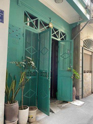 cho thuê cả nhà tại 43 phố tân xa, xa la. cách viện 103 500m. cạnh học viện quân y. cạnh kđt xa la