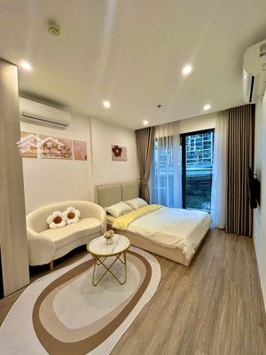 chính chủ bán studio, full đồ, sa3.0307 vinhomes smart, view nội khu bể bơi, 2.890 tỷ