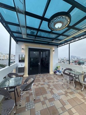 nhà ngọc thuỵ - gần chợ ngọc thuỵ - 50m2 - 7 tầng sang trọng - đầy đủ nội thất xịn sò