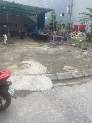 bán đất lô góc dịch vụ yên nghĩa khu d 50m2 nằm ở đt đô nghĩa, vỉa hè, ô tô tránh. lh 