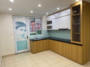 cho thuê căn hộ 51 quan nhân, 13 triệu, 73 m2, 2pn, 2wc, view đẹp! lh 