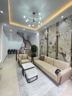 phố lụa, vạn phúc, hà đông. nhà 40m2, 4 ngủ, mặt ngõ thông, full nội thất về ở ngay, nhỉnh 7 tỷ