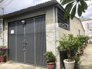 nhà cho thuê nguyên căn dt 4x19 đường số 4,hiệp bình phước,tđ. gần gigamall,trường đh luật hcm