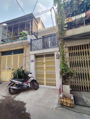 nhà mới ở ngay khu tên lửa hẻm ô tô thông giá chỉ 2,7 tỷ đẹp ở ngay