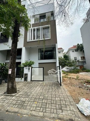 nhà phố mặt tiền đường 10 tây, vị trí đẹp nhất khu cảnh đồi dtsd 400m2