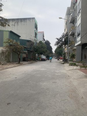 bán đất kđg phú lương, 50m2x5m, trucj chính, kinh doanh, ô tô tránh, đường 18m, giá đầu tư 10,8 tỷ