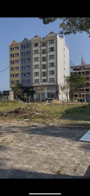 240m2 đất biển đà nẵng, đường rộng 27m có 2 làn, giá đầu tư