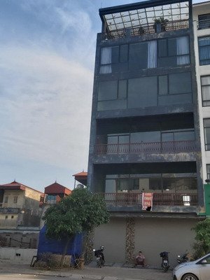 cho thuê toà nhà mp ngô xuân quảng, 110m2x6t, mt 6m, thang máy, tầng hầm, pccc vị trí kd đắc địa