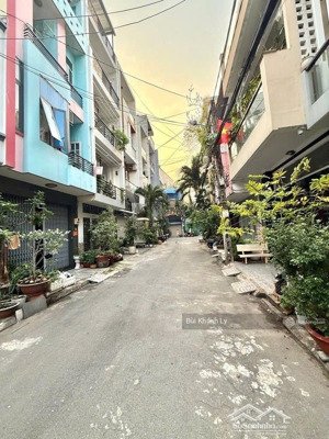 tân bình hẻm xe hơi 8m khuvip cách mạng tháng tám- lạc long quân ngang lớn 4m