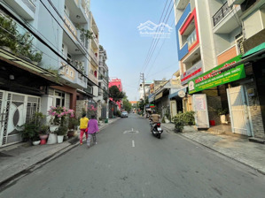 bán nhà hẻm kinh doanh đường tân hòa đông. 4x18m, đúc 3.5 tấm, giá 8.2 tỷ tl.