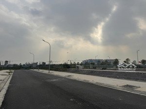 bán lô xẻ khe tđc lam hạ (vị trí ghim đỏ - đã có sổ đỏ) ngay sát khu đô thị sun urban city hà nam