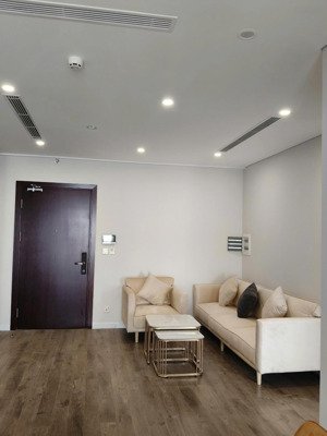 cho thuê gấp cc hoàng thành pearl, chỉ 15 triệu vnd, 80m2, 2pn, 2wc tại nguyễn văn giáp