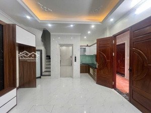 phú diễn ô tô 53m thang máy mt 4,5m giá hơn 13 tỷ