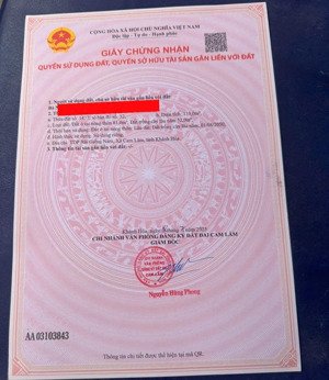 chủ cần ra nhanh đất ven đầm kề sát trung tâm trí tuệ nhân tạo. lh 