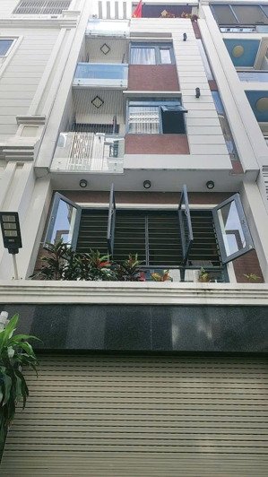 vợ chồng tôi cần bán nhà lãnh binh thăng, p.13, quận 11 - giá 3tỷ150/49m2. bao ra sổ, gấp gấp