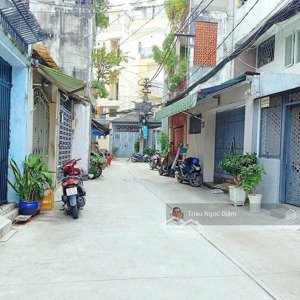 trung tâm quận 3 hxh trần quang diệu nhà đẹp cao cấp tặng full nội thất.