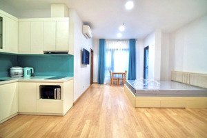 cho thuê phòng chdv rộng 35m2 có ban công, cửa sổ lớn ở cù lao phú nhuận gần trường sa, q1, q3