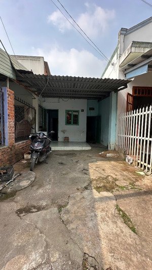 bán đất tặng nhà cấp 4, gần chợ bình an, cách đường d5 d8 100m, tp dĩ an, giá 2.75 tỷ