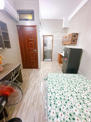 studio full nội thất có máy nóng lạnh tòa nhà thang máy ở bình thạnh gần đh tôn đức thắng, quận 1..