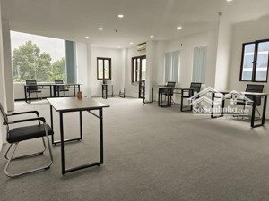 chỉ 7,5 triệu có ngay văn phòng 65m2 gần phố 20 nguỵ như kon tum, thanh xuân, chia sẵn phòng