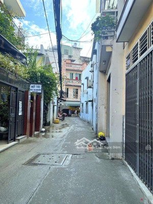 hxh cách mạng tháng 8 trung tâm tân bình 62m2. 3 tầng chỉ 9.4 tỷ