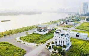 bán biệt thự siêu đẹp ven sông .sg quận 2 (15,2x20) giá ;60 tỷ :hđt;100triêu/th