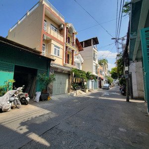 anh chị e đầu tư chdv .còn chờ gì nữa gọi ngay cho e .bán nhà lạc long quân .(11x20)giá 27 tỷ chốt.