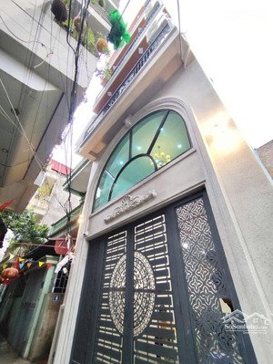 chỉ 13,6 tỷ có ngay chdv hồ tùng mậu, cầu giấy. 58m2 * 7t thang máy. full nội thất. ngõ ô tô