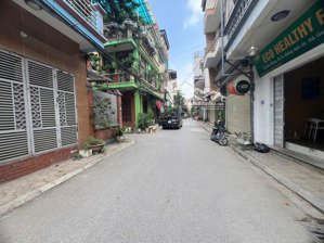 gấp gấp bán nhanh nhà siêu mới 100% 4 tầng đại đồng 37m giá chỉ 7,6ty