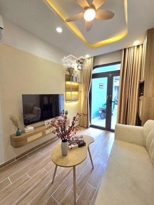 nhà mới - 4 tầng-dt 24m-ngyễn lâm- phú nhuận-nhỉnh 4 tỷ