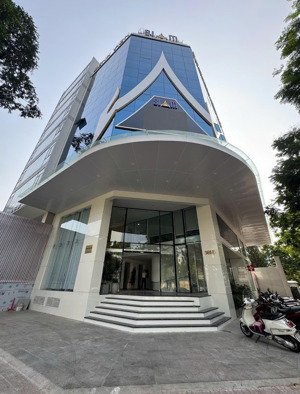 chủ hạ giá sâu,cần bán toà nhà khan hiếm mặt tiền đường nguyễn trãi,p.nct quận 1.dt:14x28m2 439 tỷ