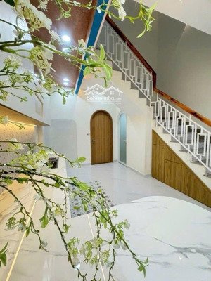 nhỉnh 6 tỷ nhà mới tài lộc đón tết - xe hơi đến tận nhà - tân phú